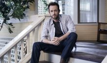Riverdale Shares BTS Pic from Luke Perry Tribute Episode!!