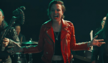 WATCH LZZY HALE’S DEUT WITH THE HU!!